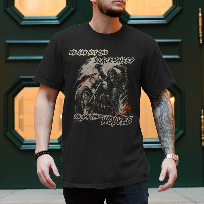 Biker T-Shirt: WE ARE NOT THE BLACK SHEEP – WE ARE THE WOLVES – Vorderansicht