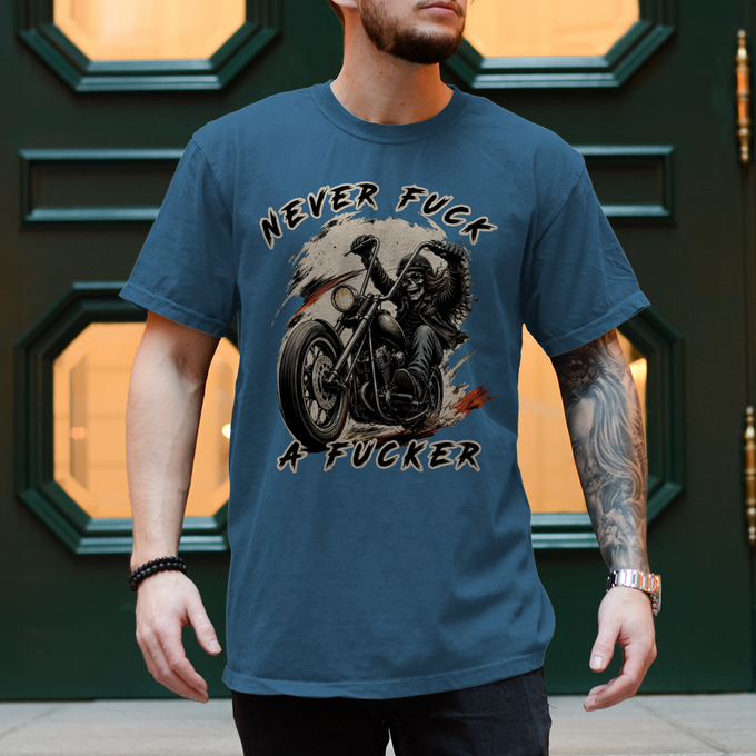 Biker T-Shirt: Never Fck a Fcker – Chopper Biker T-Shirt mit Skelett-Motiv – Vorderansicht