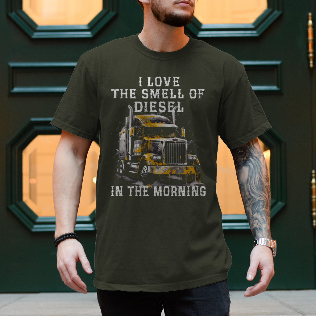 Herren Trucker  T-Shirt "I Love The Smell Of Diesel In The Morning" Variante 2