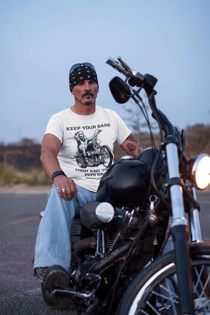 Biker Shirt: Keep Your Bars High and Your Pits Dry – Produktansicht