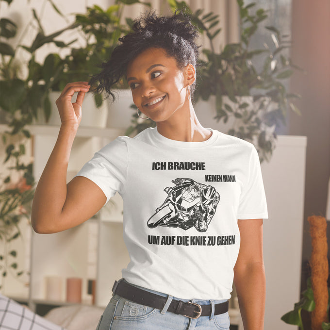 Damen T-Shirt "Ich brauche keinen Mann um auf die Knie zu gehen Cooler Biker Girl Spruch" – Weiß – Vorderansicht