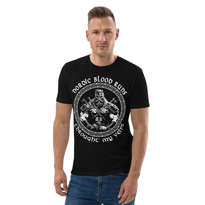 Wikinger T-Shirt und Hoodies Wikinger "Nordic Blood runs through my Veins" Variante 16 – Schwarz – Vorderansicht