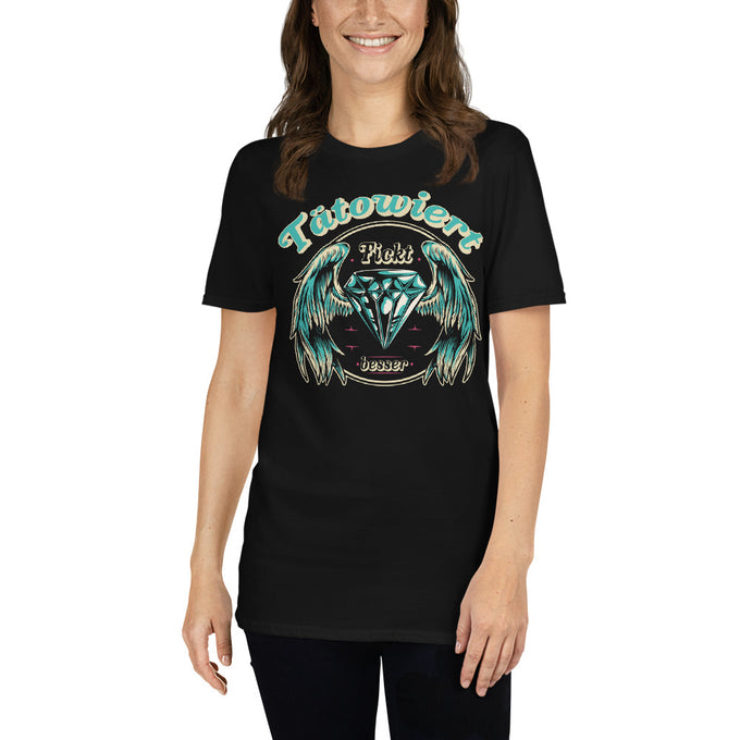 Damen T-Shirt dunkel Tattoo "Tätowiert f*ckt besser" Variante 1 – Schwarz – Vorderansicht