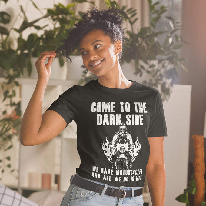 Biker Motorrad T-Shirts " Come to The Dark Side We Have Motorcycles and all we do is Ride" – Schwarz – Vorderansicht