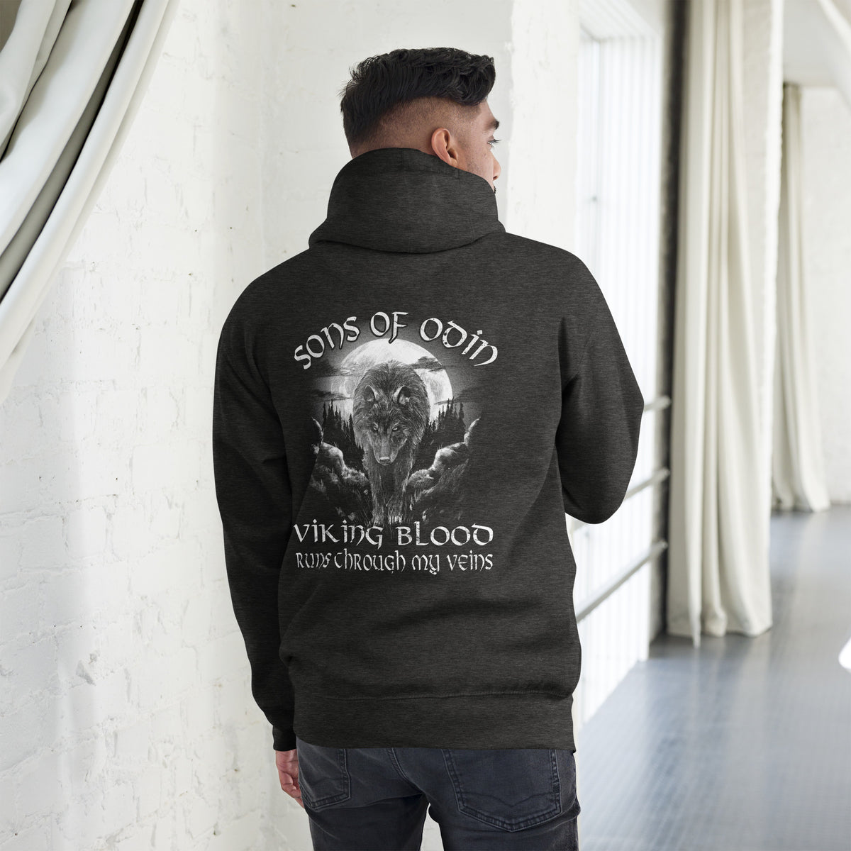 Herren T-Shirt und Hoodies Wikinger "Sons of Odin Viking Blood runs through my Veins" Variante 1-Biker-Shirts